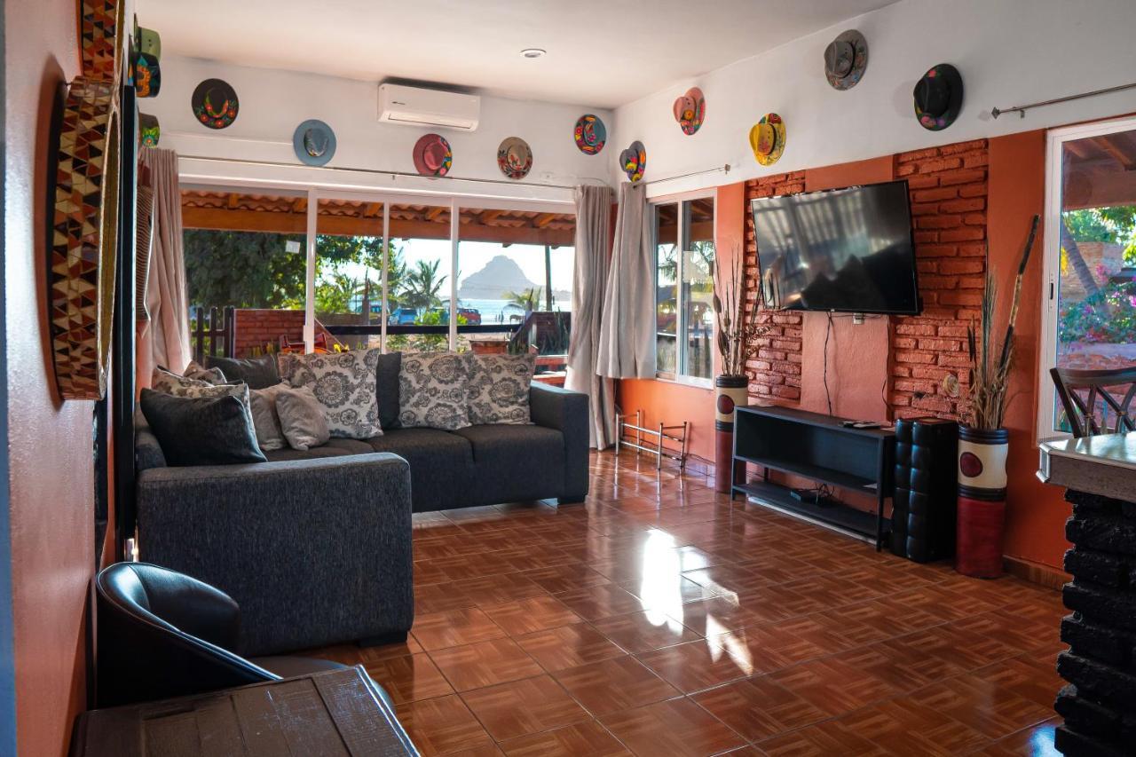 Casa Belen - Beautiful Beach View Home On Stone Island Isla La Piedra エクステリア 写真